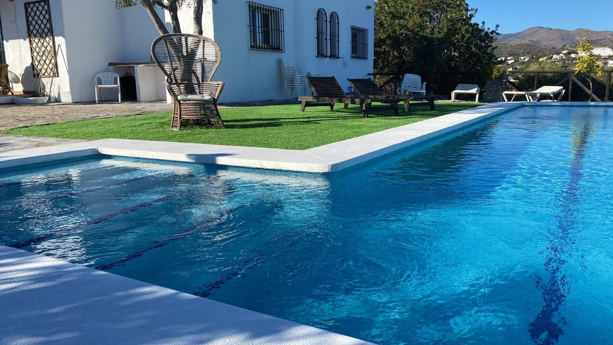 Finca - Cortijo te koop in Estepona | 4 slaapkamers H5114683