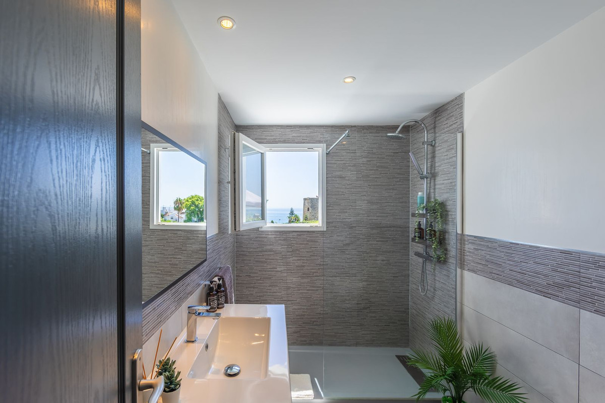 Huis te koop in Estepona | 3 slaapkamers H5118034