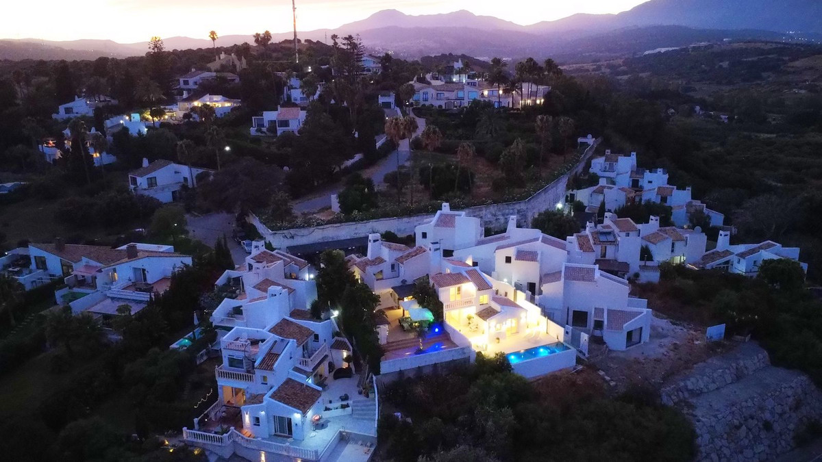 Huis te koop in Estepona | 3 slaapkamers H5118034