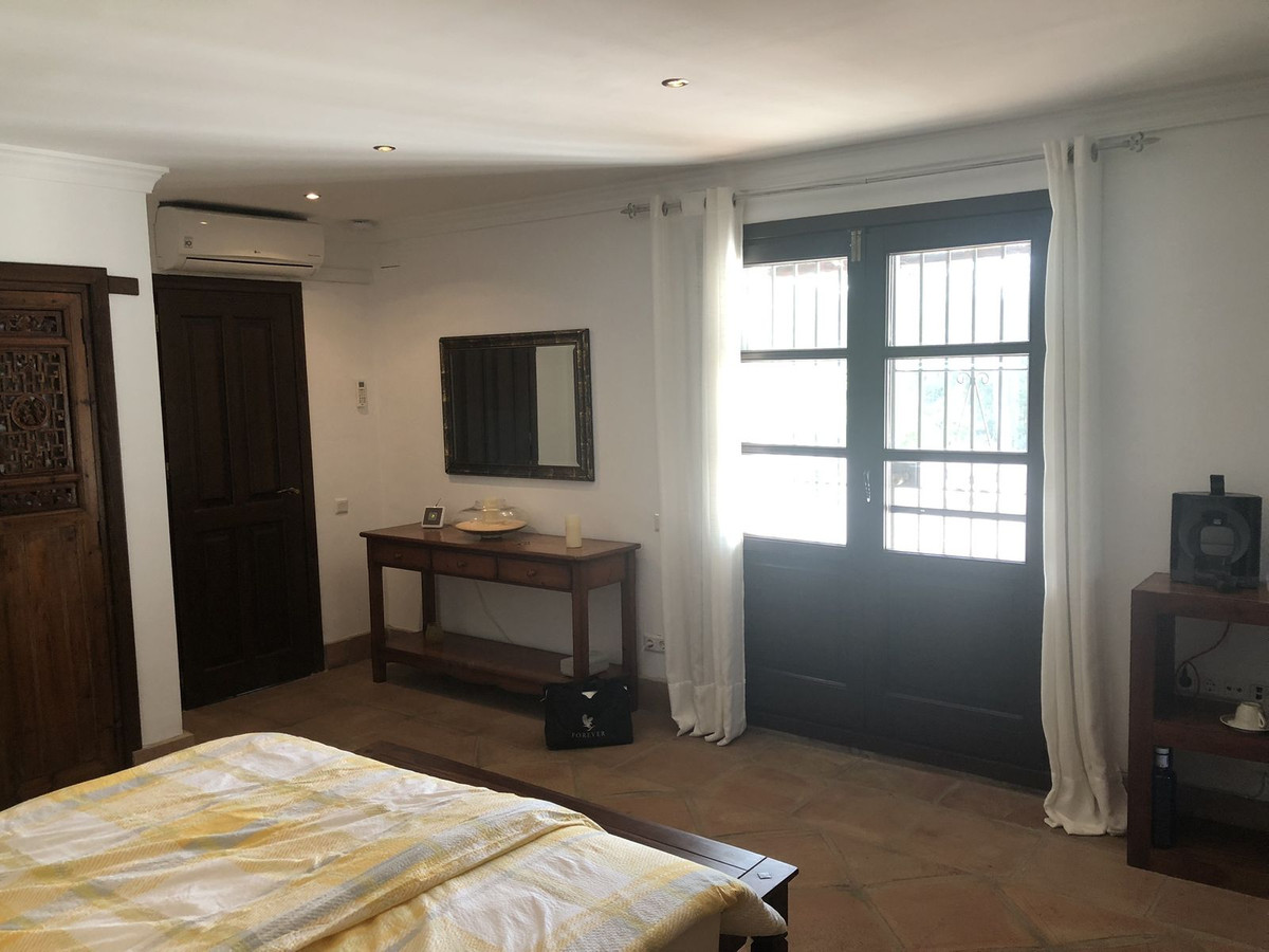 Finca - Cortijo te koop in Estepona | 4 slaapkamers H5122984