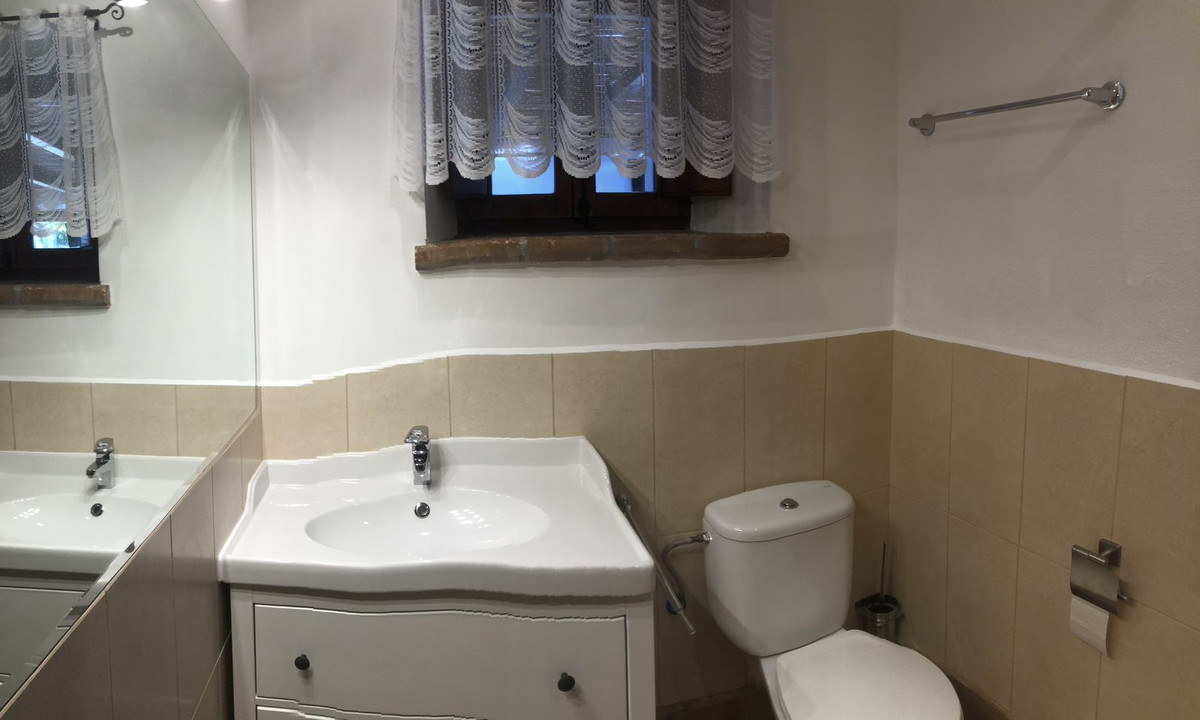 Finca - Cortijo te koop in Estepona | 4 slaapkamers H5122984