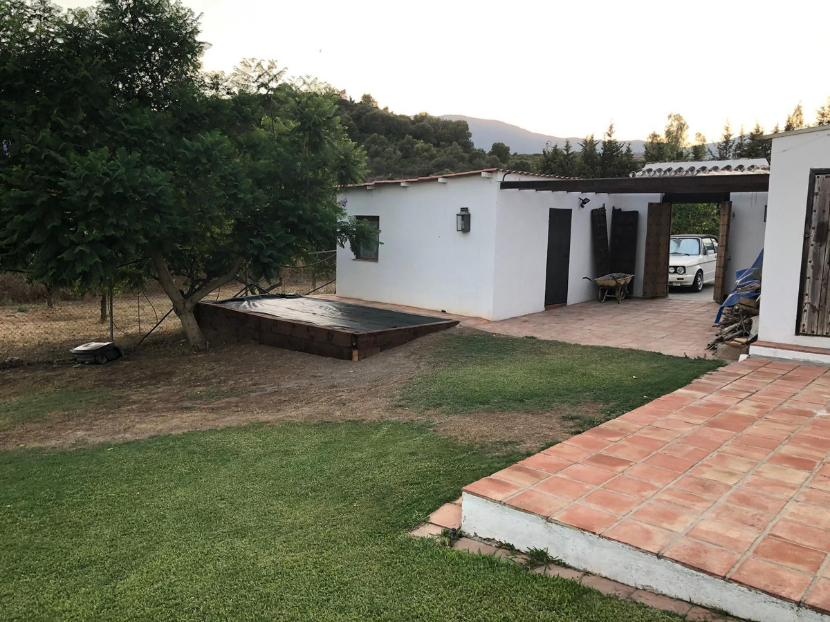 Finca - Cortijo te koop in Estepona | 4 slaapkamers H5122984