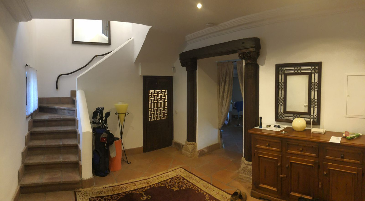 Finca - Cortijo te koop in Estepona | 4 slaapkamers H5122984
