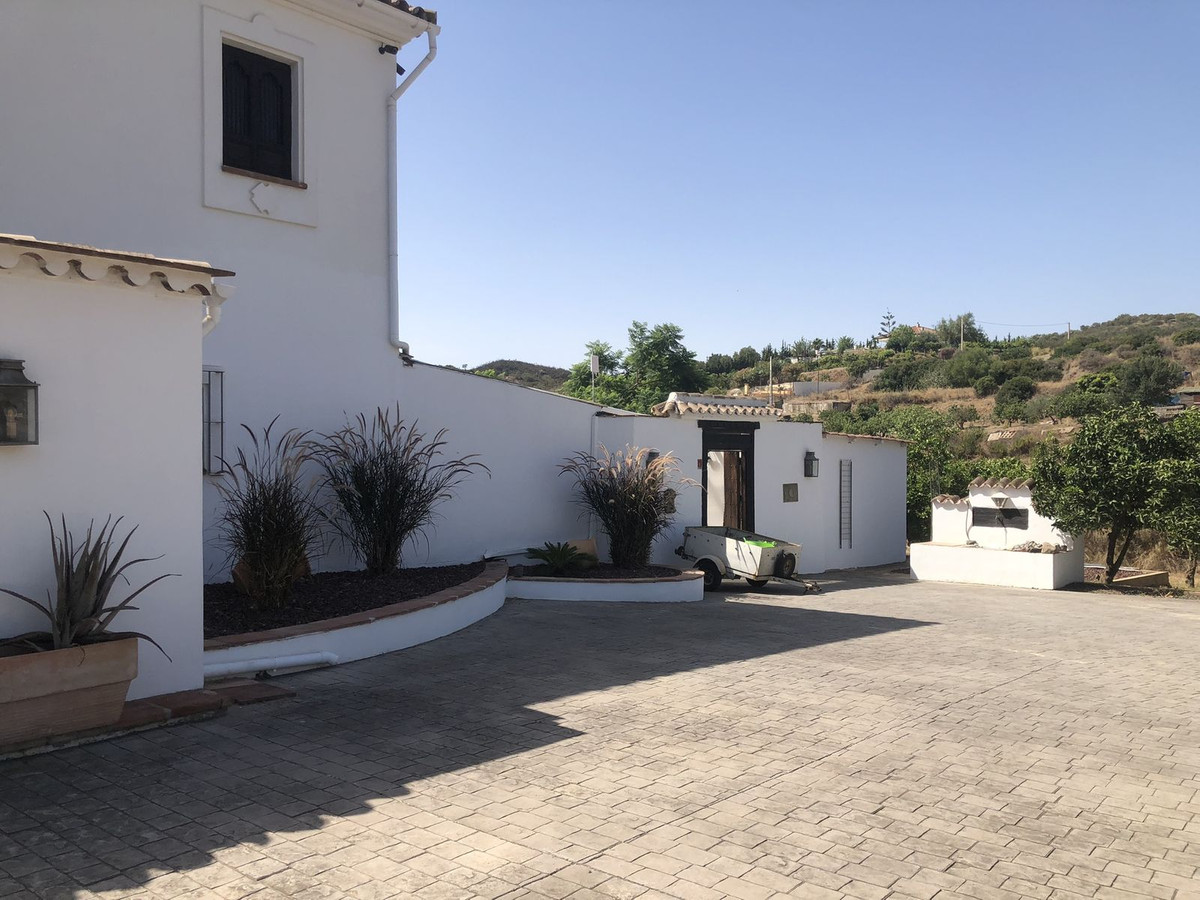 Finca - Cortijo te koop in Estepona | 4 slaapkamers H5122984