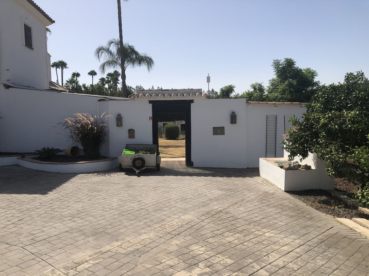Finca - Cortijo te koop in Estepona | 4 slaapkamers H5122984