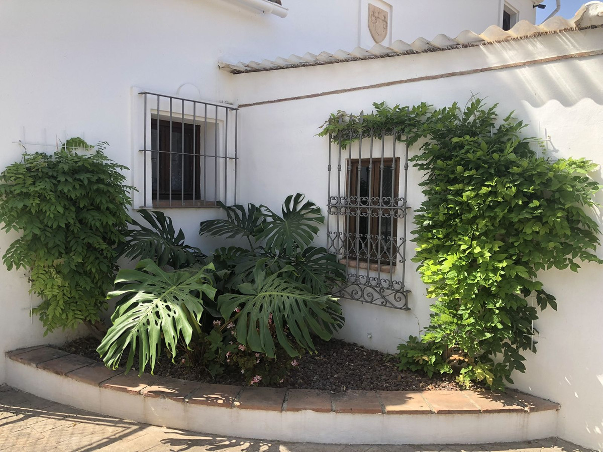 Finca - Cortijo te koop in Estepona | 4 slaapkamers H5122984
