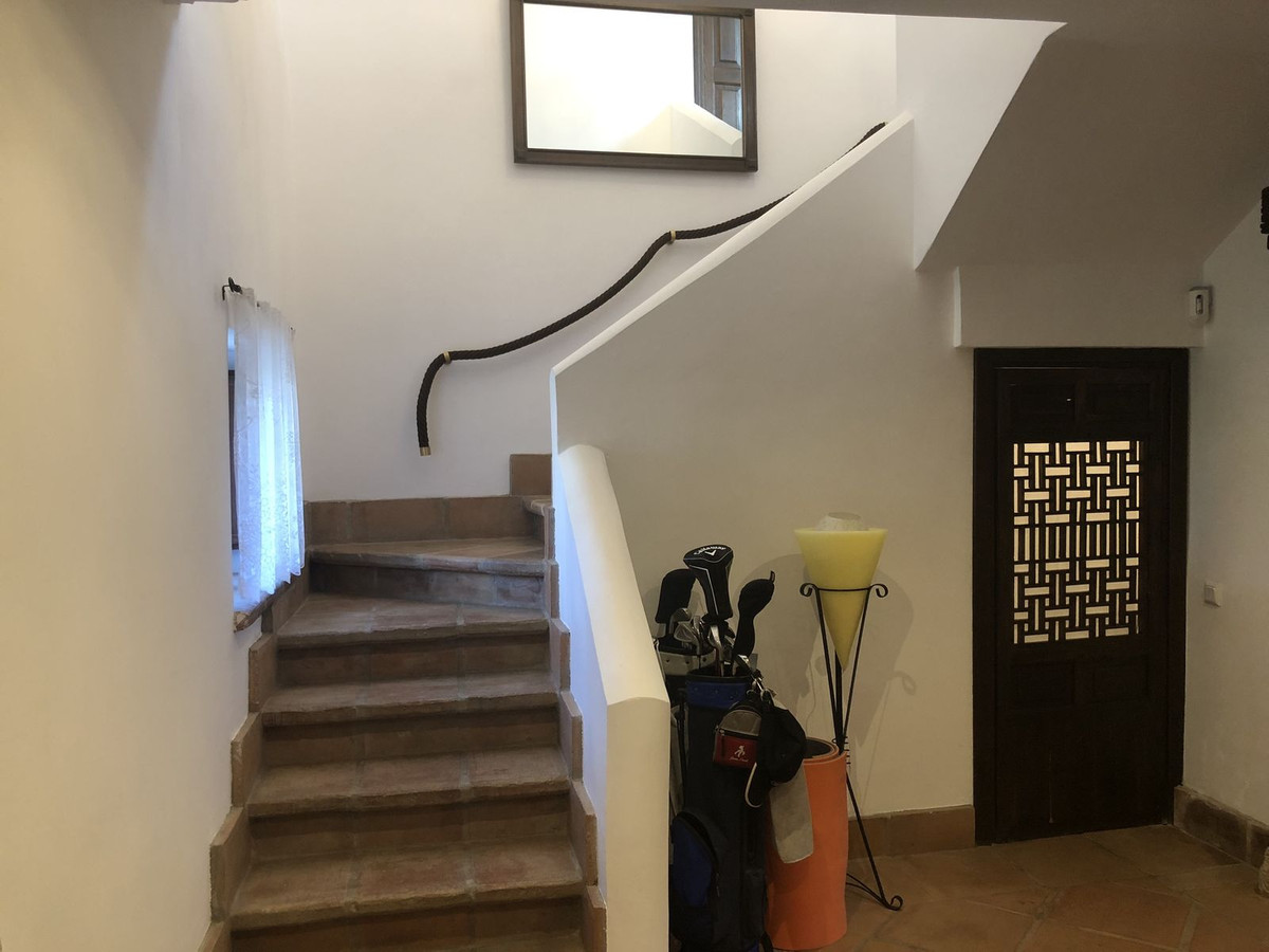 Finca - Cortijo te koop in Estepona | 4 slaapkamers H5122984