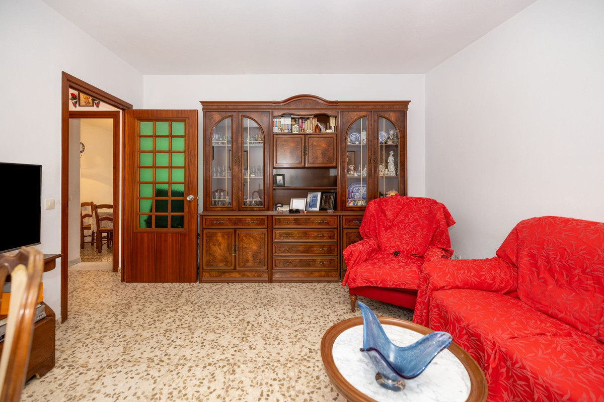 Huis te koop in Estepona | 4 slaapkamers H5123968