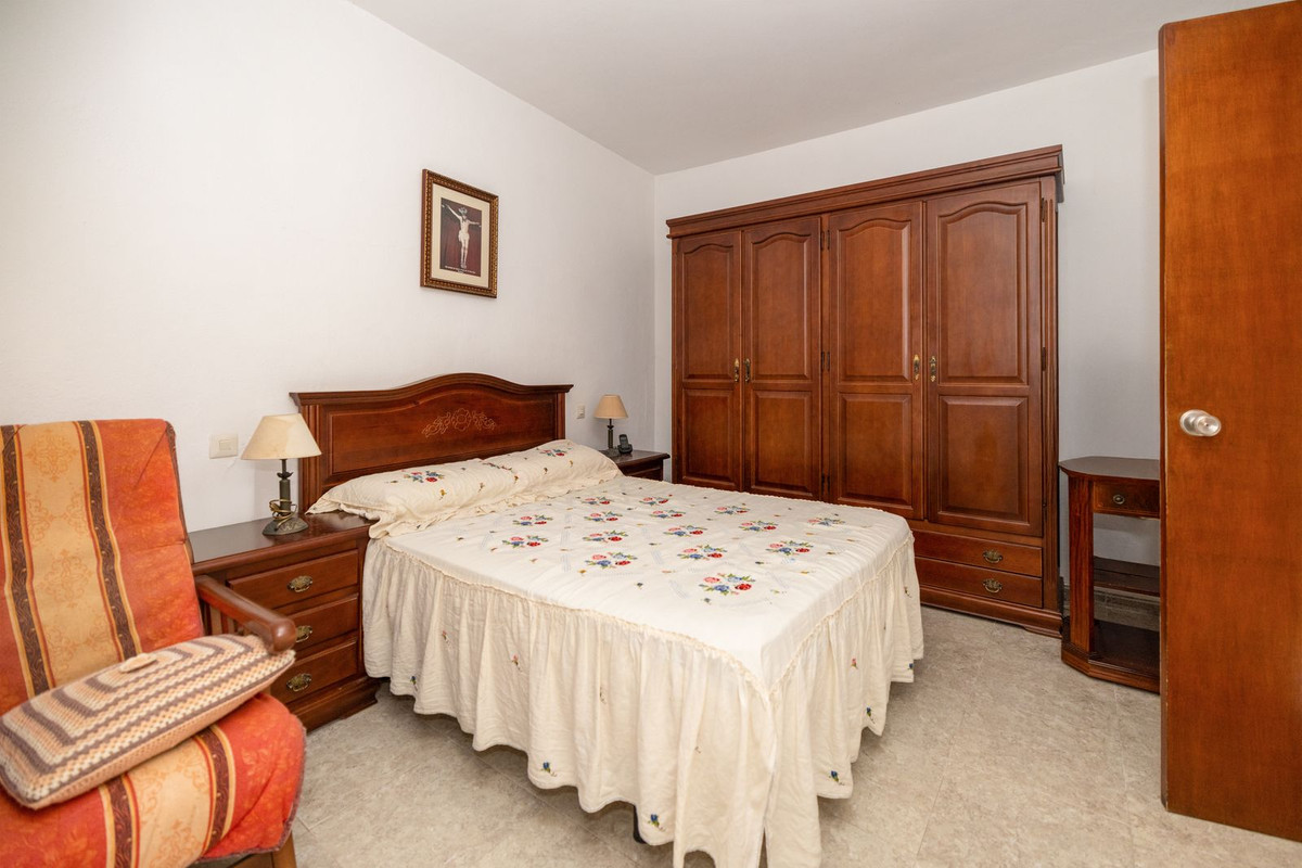 Huis te koop in Estepona | 4 slaapkamers H5123968