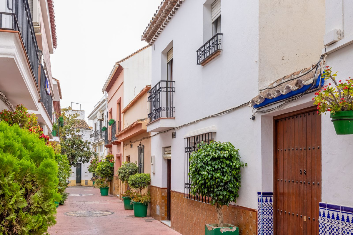 Huis te koop in Estepona | 4 slaapkamers H5123968