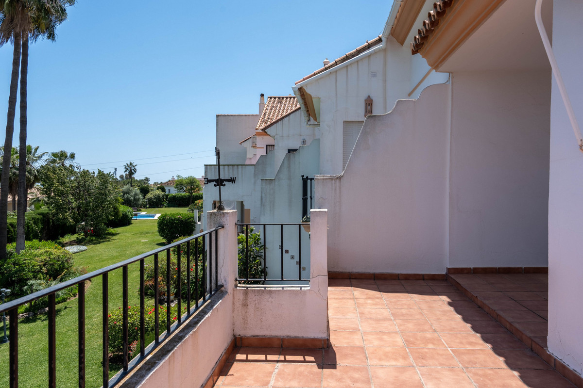 Huis te koop in Estepona | 4 slaapkamers H5124289