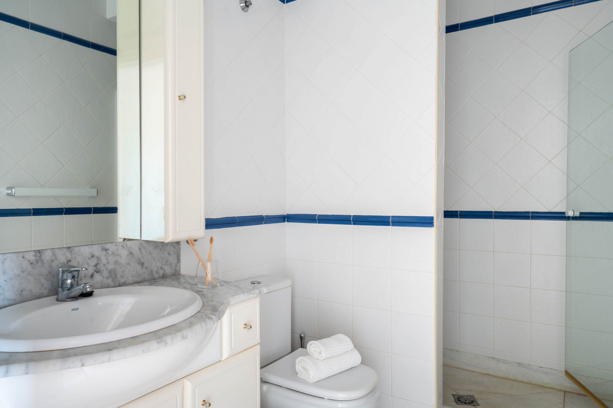 Huis te koop in Estepona | 4 slaapkamers H5124289