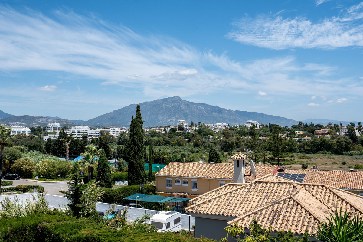 Huis te koop in Estepona | 4 slaapkamers H5124289