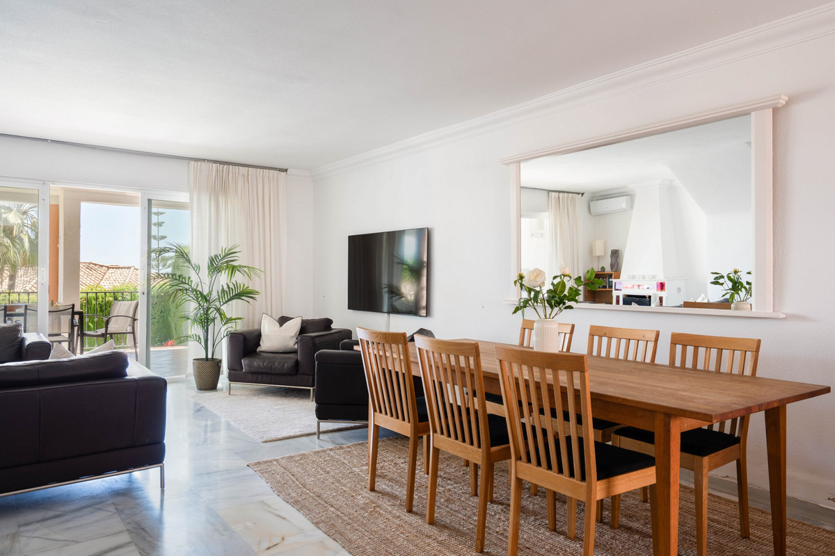 Huis te koop in Estepona | 4 slaapkamers H5124289