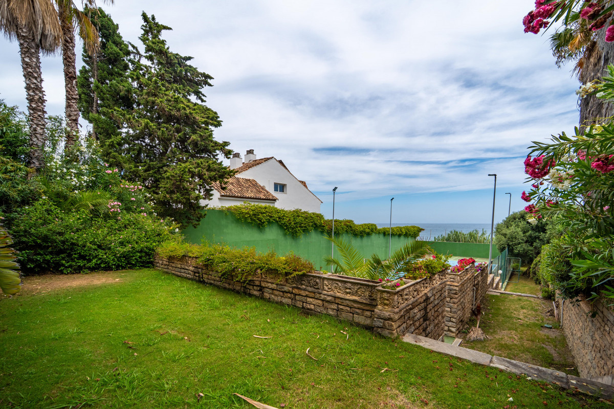 Huis te koop in Estepona | 9 slaapkamers H5125372