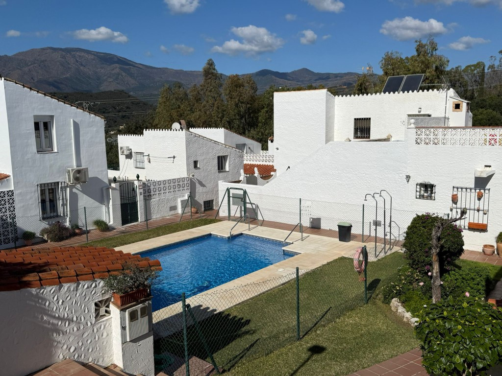 Huis te koop in Estepona | 3 slaapkamers H5130523