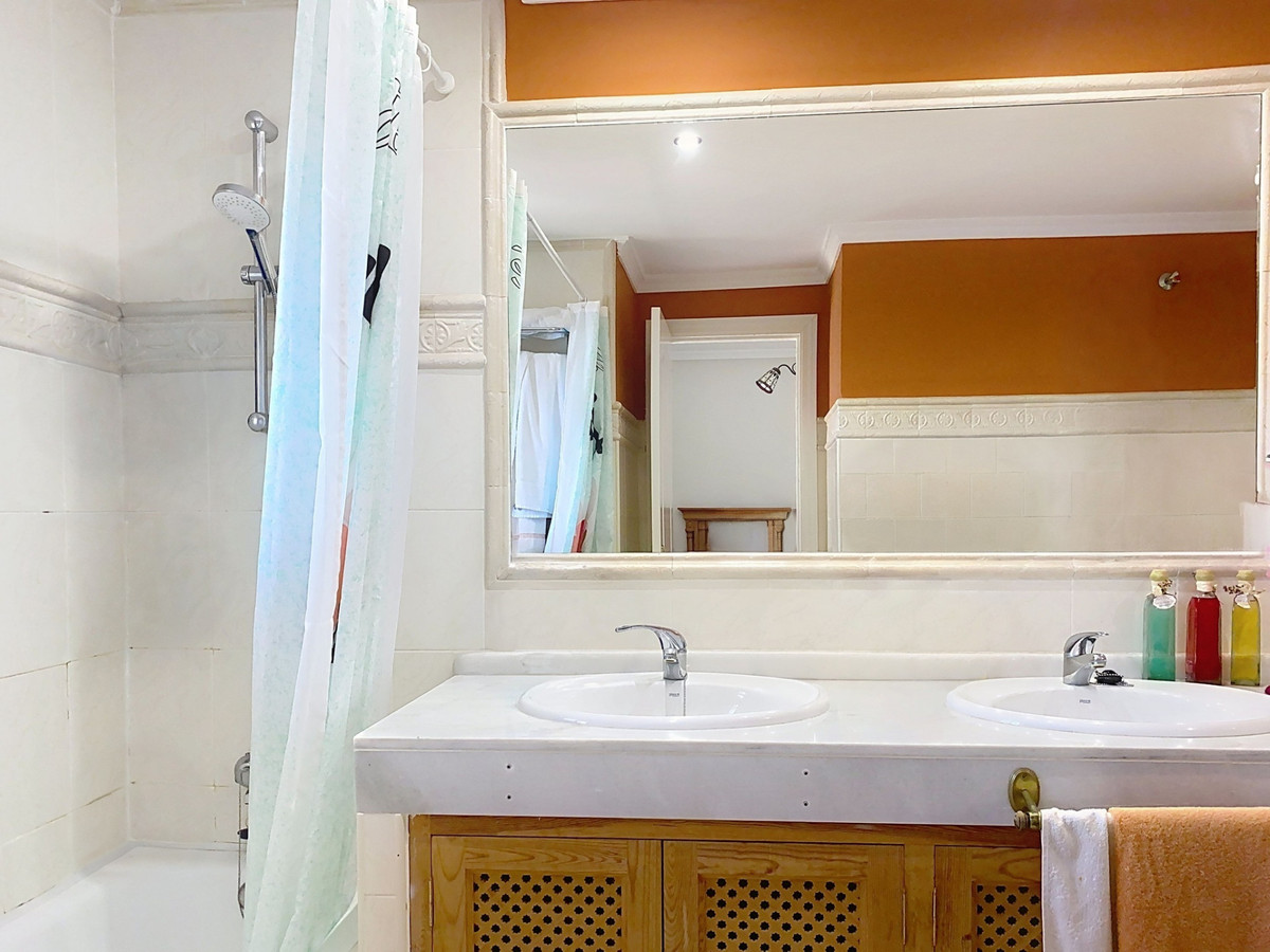 Huis te koop in Estepona | 3 slaapkamers H5133667