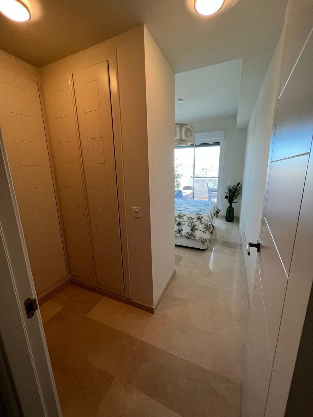 Apartment for sale in Estepona | 2 bedrooms H5135161