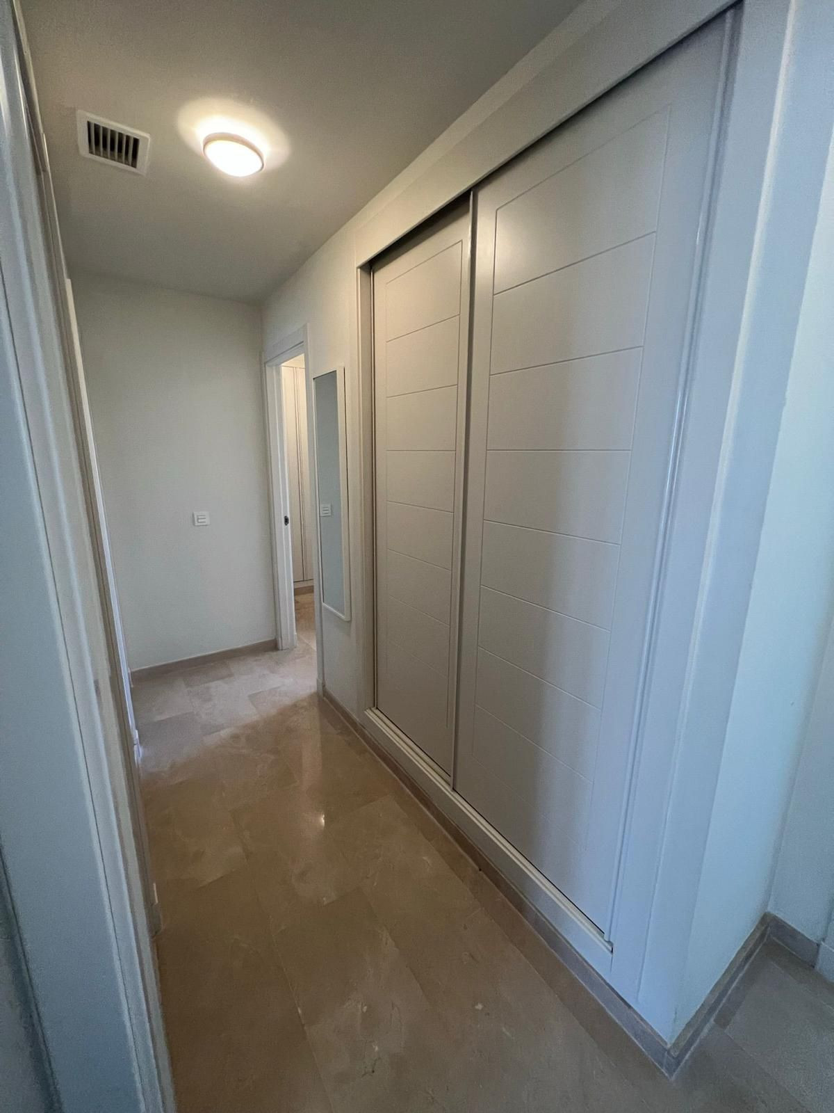 Apartment for sale in Estepona | 2 bedrooms H5135161