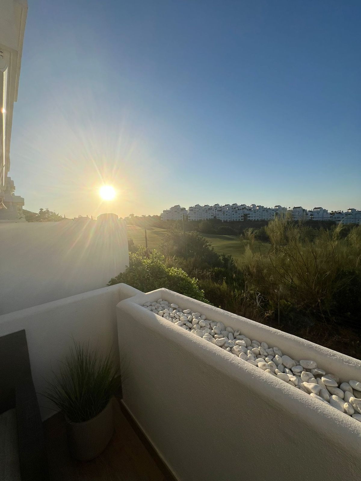 Apartment for sale in Estepona | 2 bedrooms H5135161