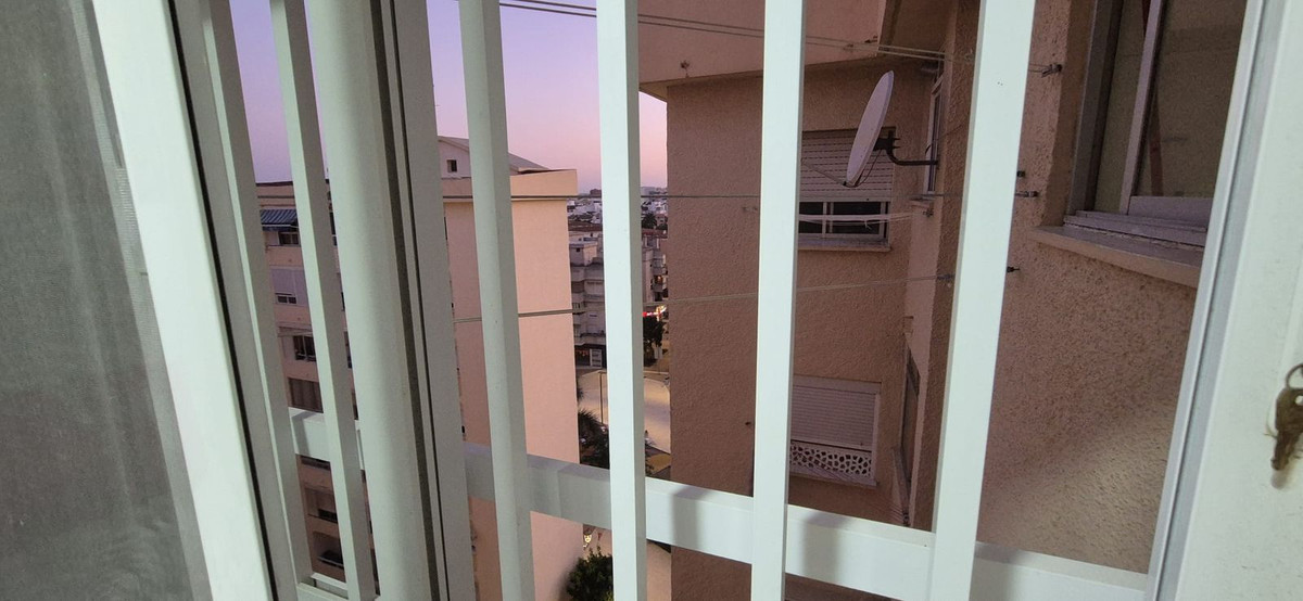 Appartement te koop in Estepona | 3 slaapkamers H5136706