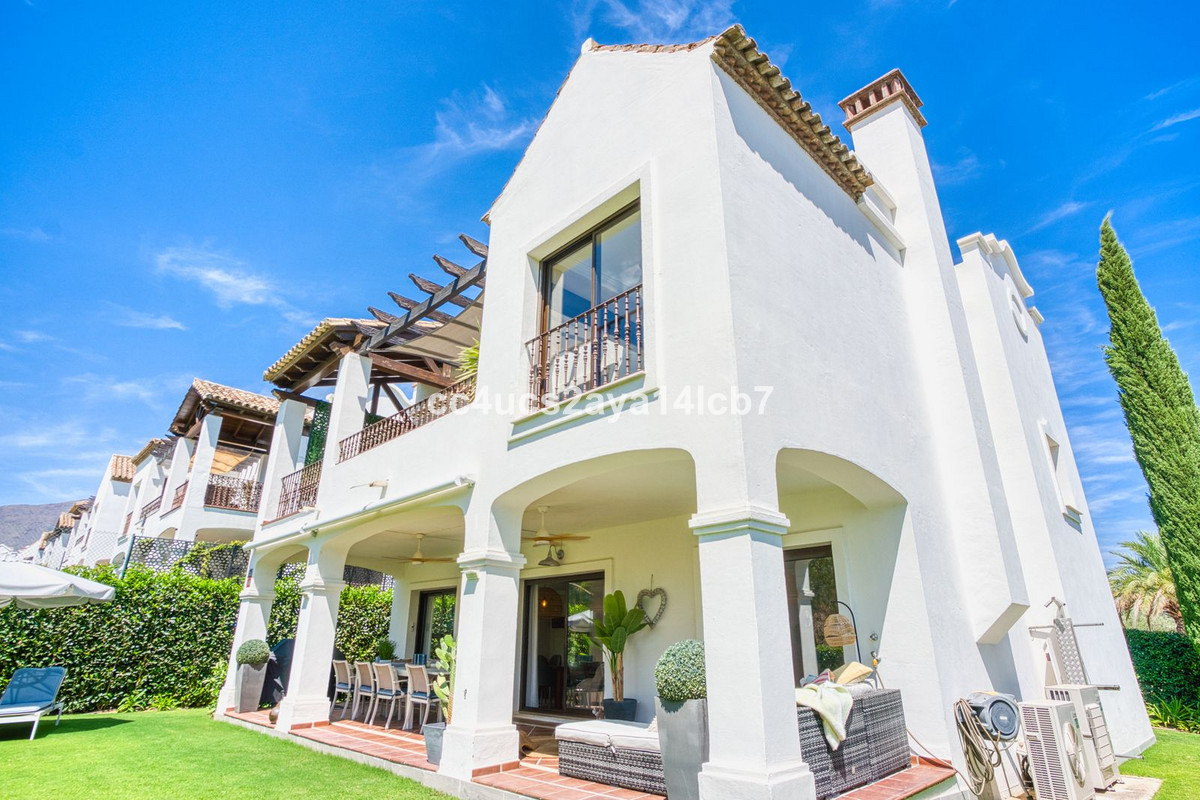 Huis te koop in Estepona | 3 slaapkamers H5137927