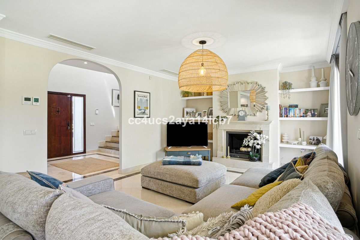 Huis te koop in Estepona | 3 slaapkamers H5137927