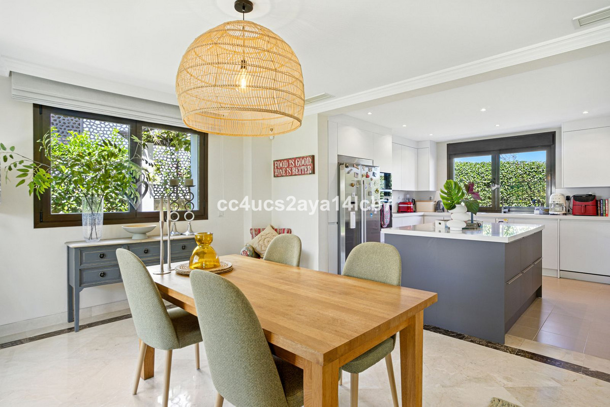 Huis te koop in Estepona | 3 slaapkamers H5137927