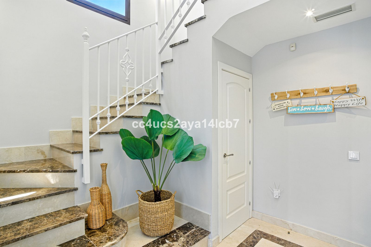 Huis te koop in Estepona | 3 slaapkamers H5137927