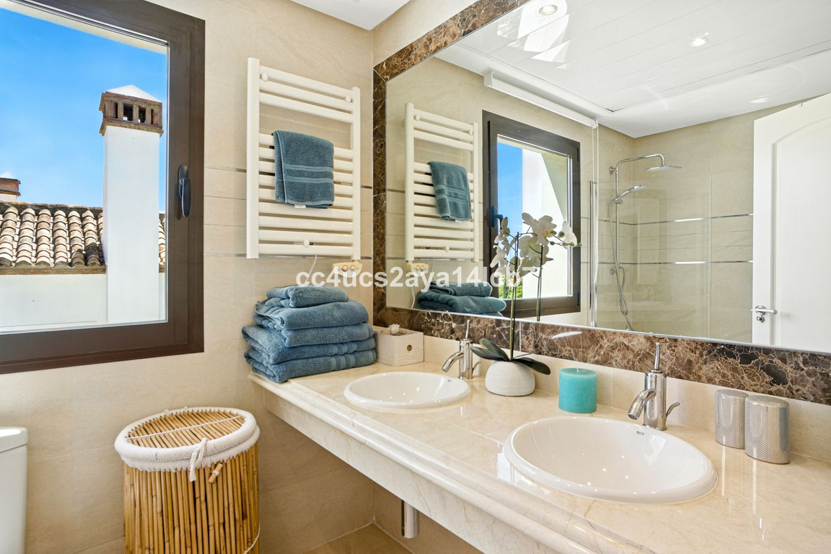 Huis te koop in Estepona | 3 slaapkamers H5137927