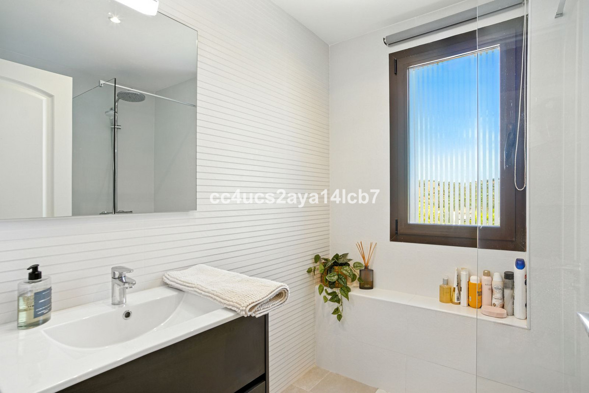 Huis te koop in Estepona | 3 slaapkamers H5137927