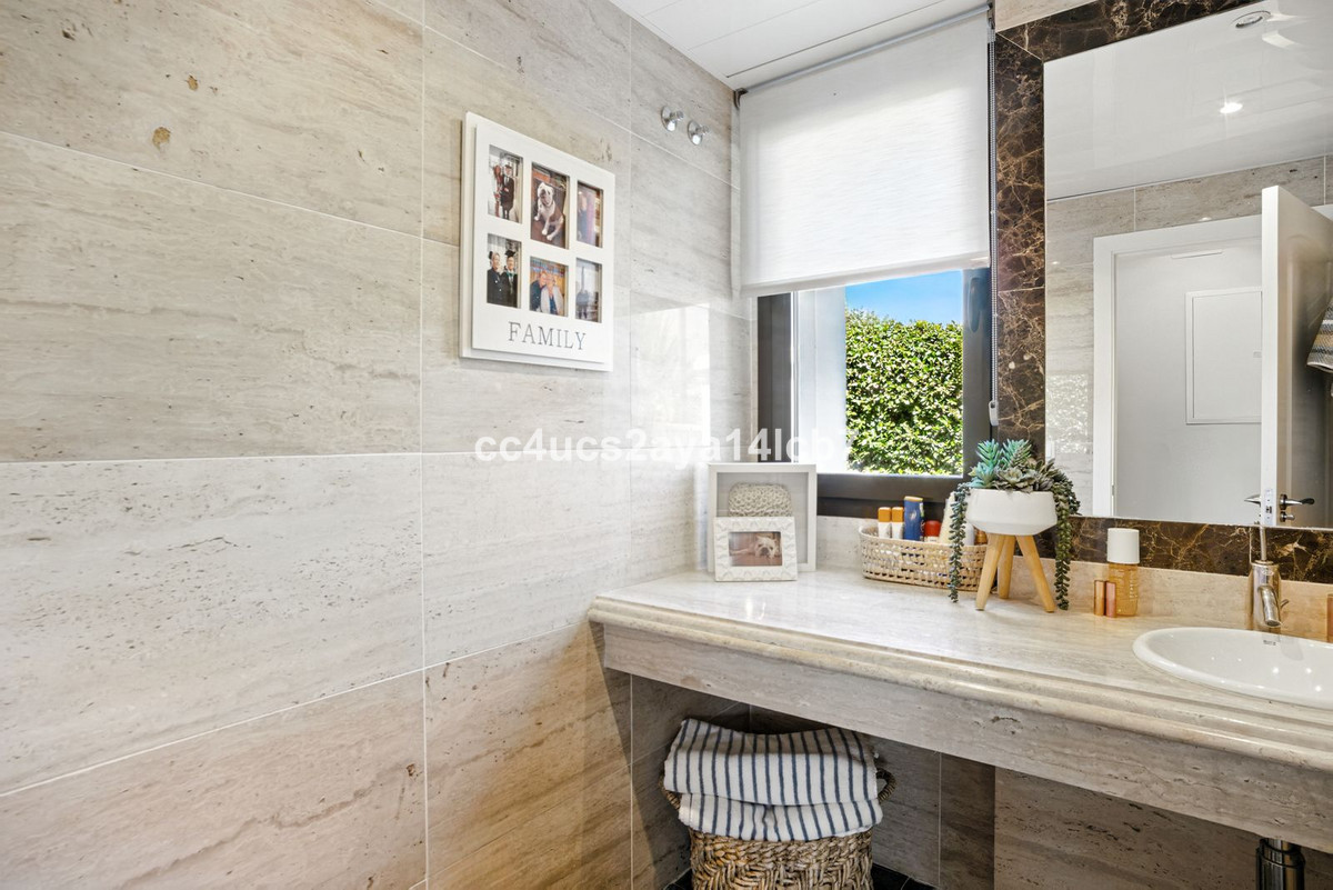 Huis te koop in Estepona | 3 slaapkamers H5137927