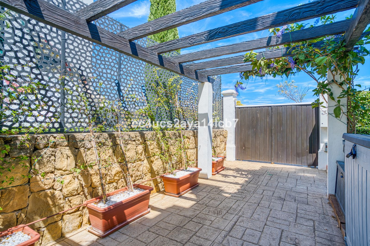 Huis te koop in Estepona | 3 slaapkamers H5137927
