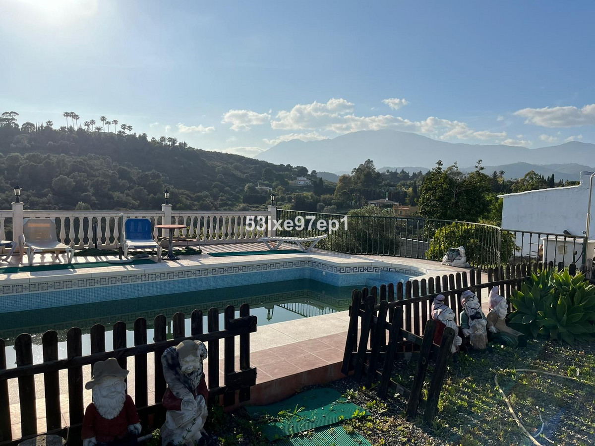Finca - Cortijo te koop in Estepona | 3 slaapkamers H5138626
