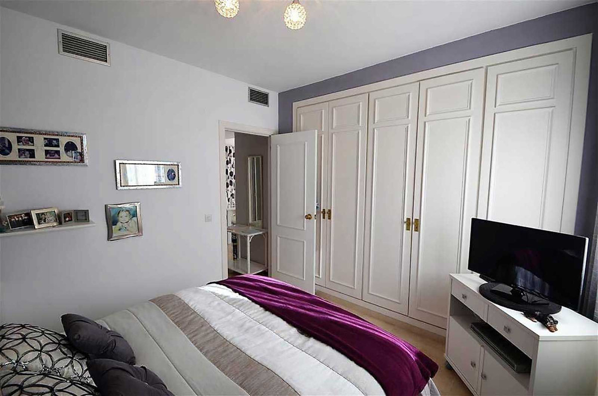 Appartement te koop in Estepona | 2 slaapkamers H5138821