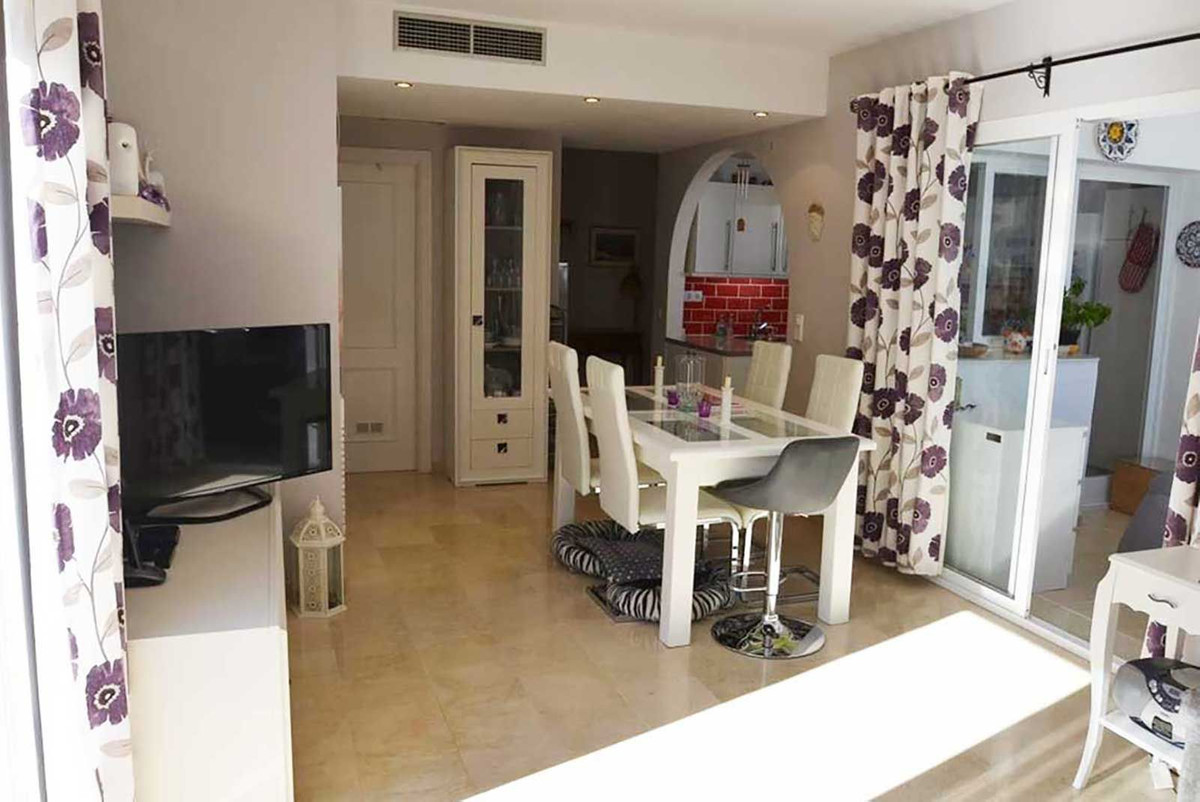 Appartement te koop in Estepona | 2 slaapkamers H5138821