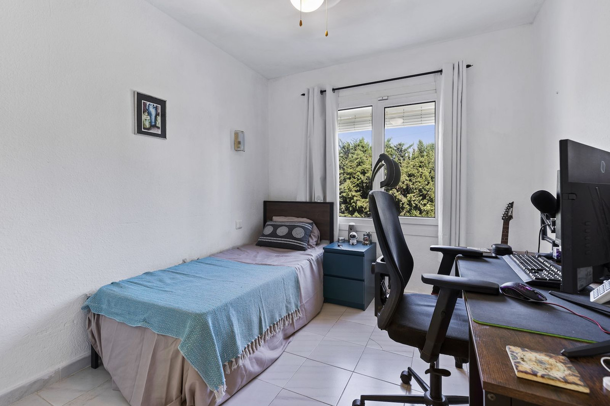 Appartement te koop in Estepona | 2 slaapkamers H5138842