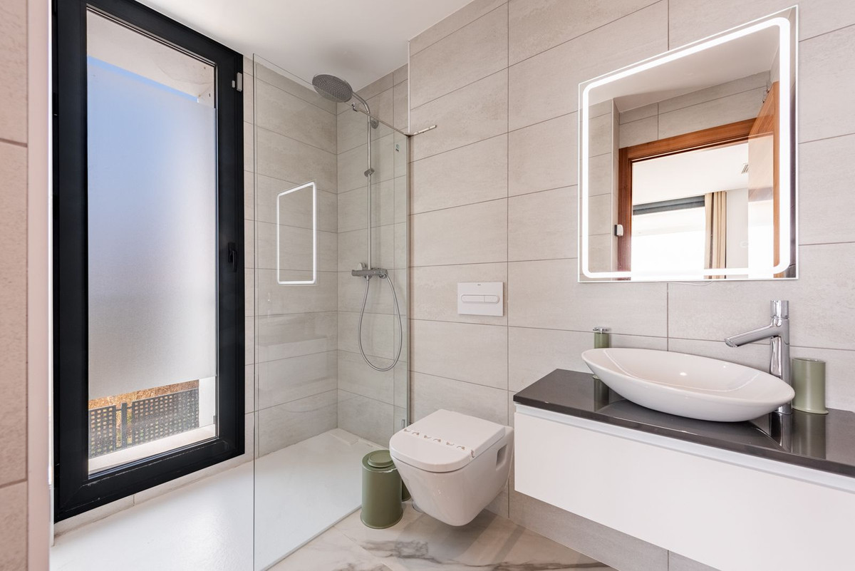 Huis te koop in Estepona | 3 slaapkamers H5139001