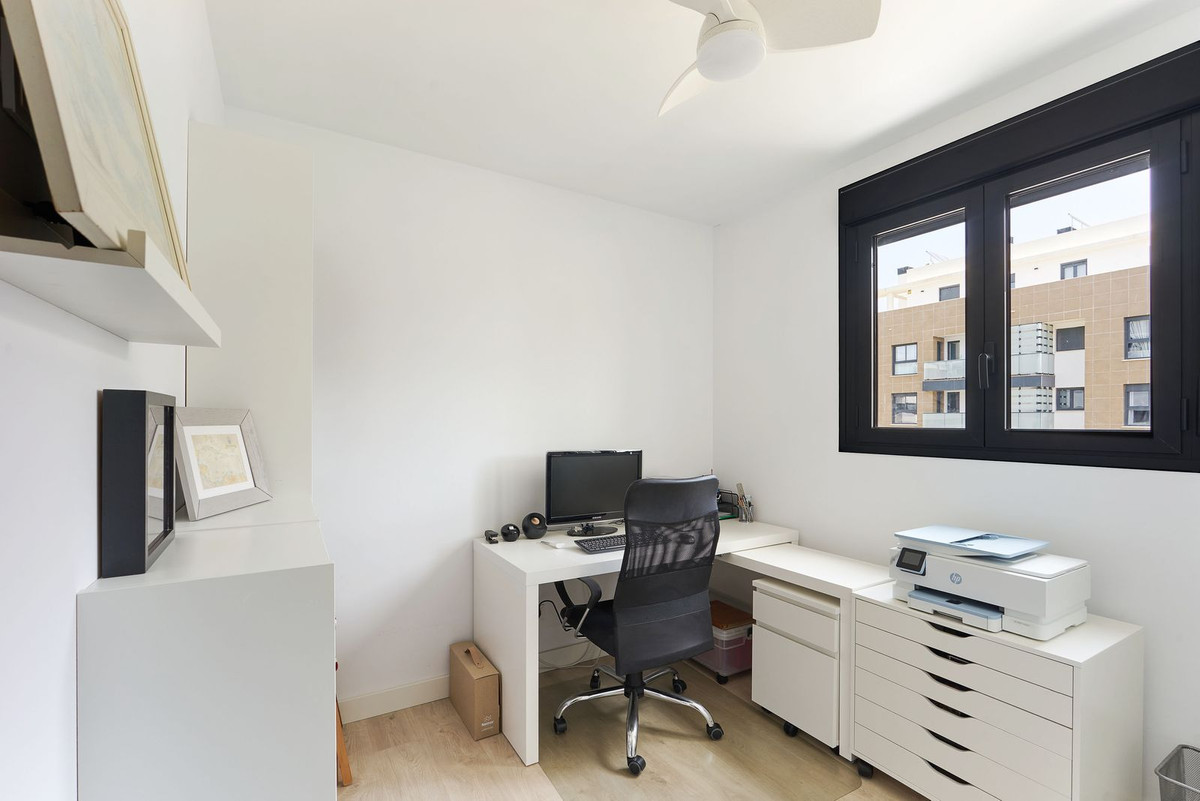 Appartement te koop in Estepona | 3 slaapkamers H5139097