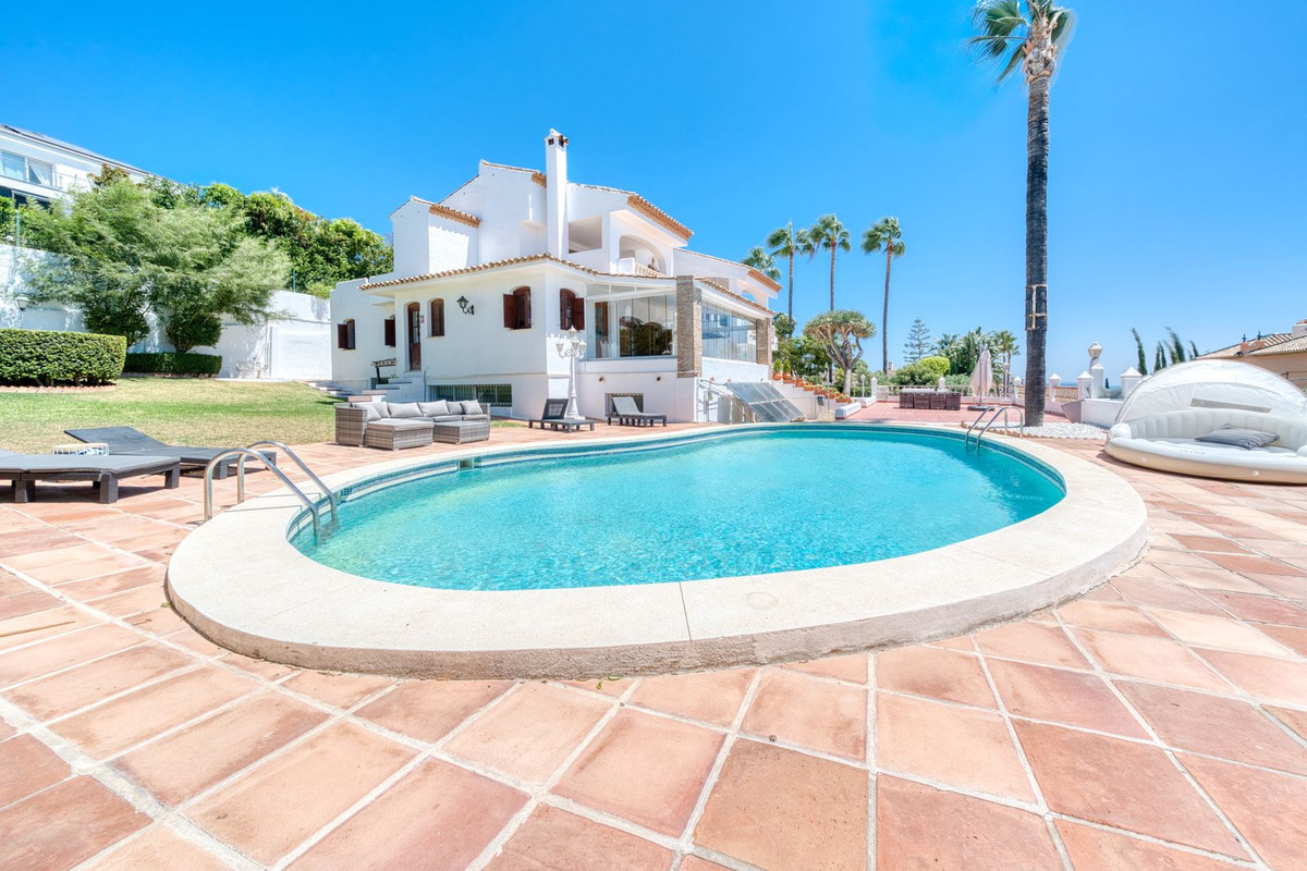 Huis te koop in Estepona | 5 slaapkamers H5140921