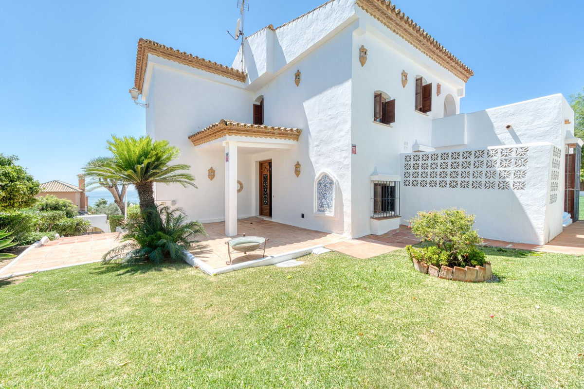 Huis te koop in Estepona | 5 slaapkamers H5140921