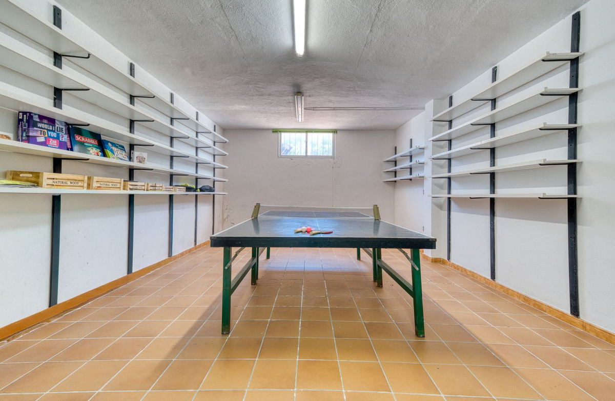 Huis te koop in Estepona | 5 slaapkamers H5140921