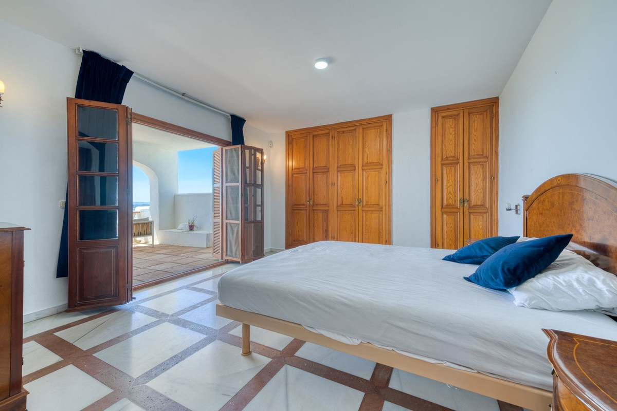 Huis te koop in Estepona | 5 slaapkamers H5140921