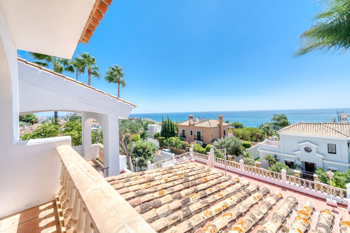 Huis te koop in Estepona | 5 slaapkamers H5140921