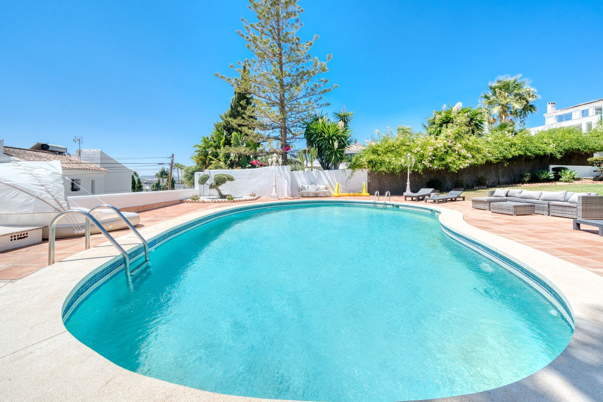 Huis te koop in Estepona | 5 slaapkamers H5140921