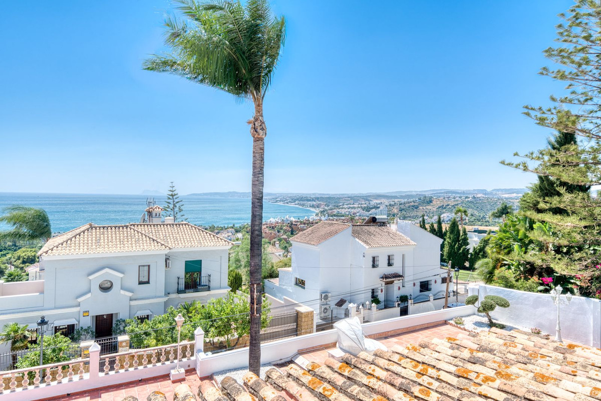 Huis te koop in Estepona | 5 slaapkamers H5140921