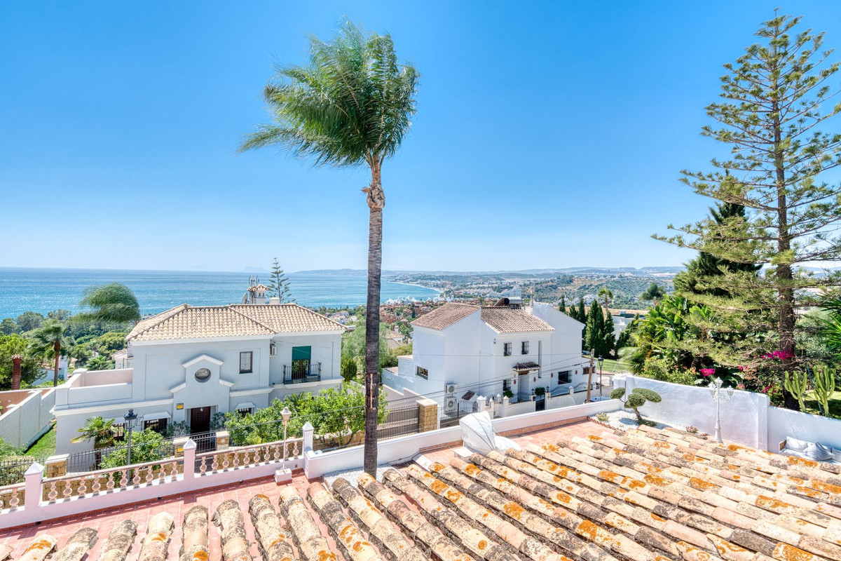 Huis te koop in Estepona | 5 slaapkamers H5140921