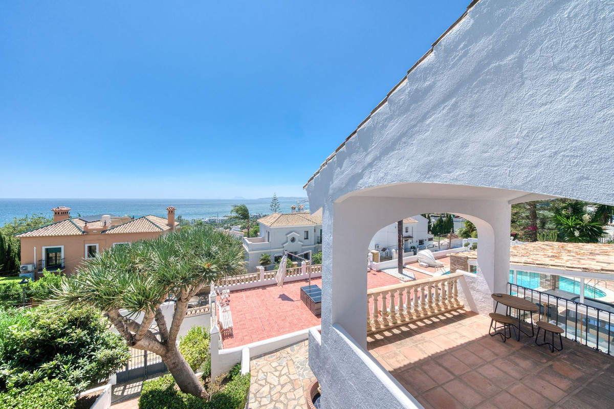 Huis te koop in Estepona | 5 slaapkamers H5140921