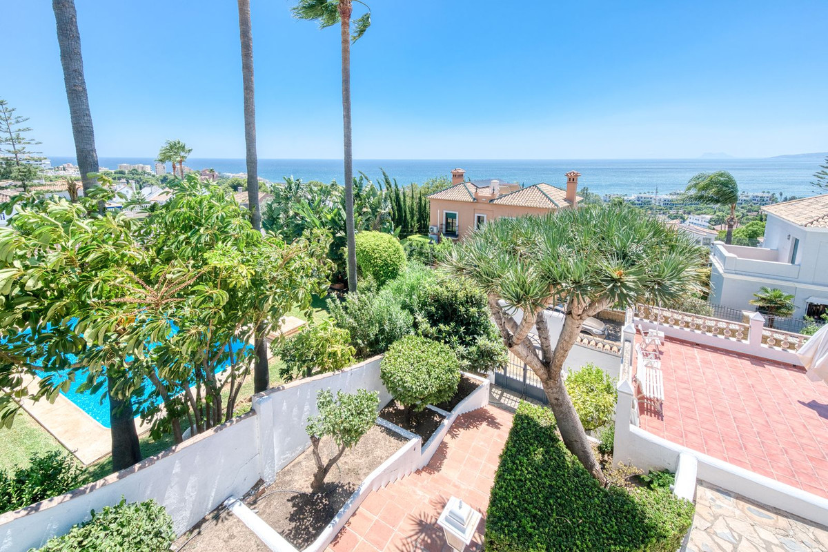 Huis te koop in Estepona | 5 slaapkamers H5140921