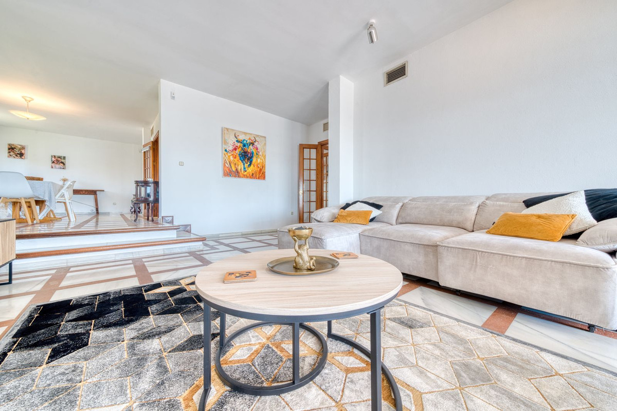 Huis te koop in Estepona | 5 slaapkamers H5140921